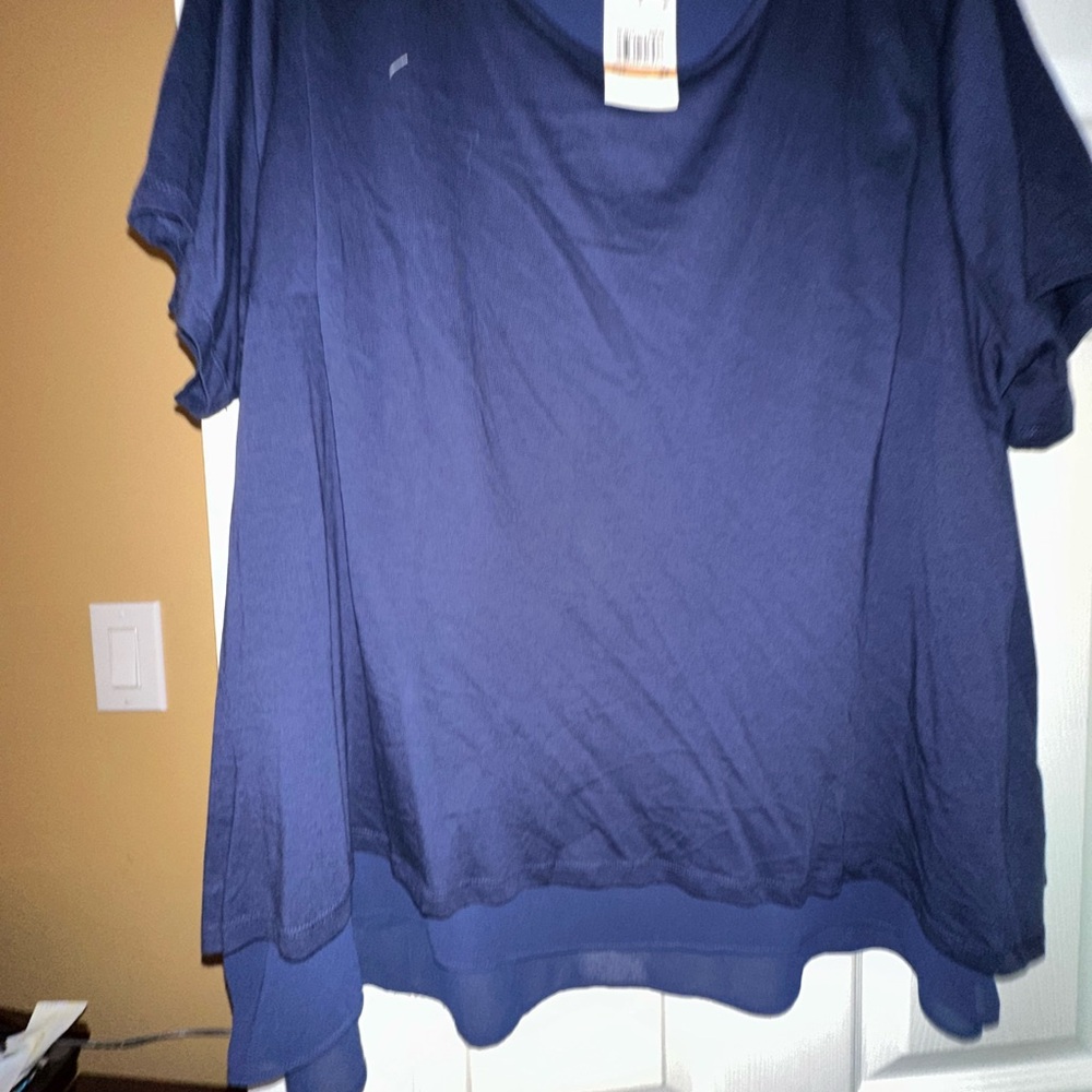 Brand brand new Michael Kors top with open V style in back